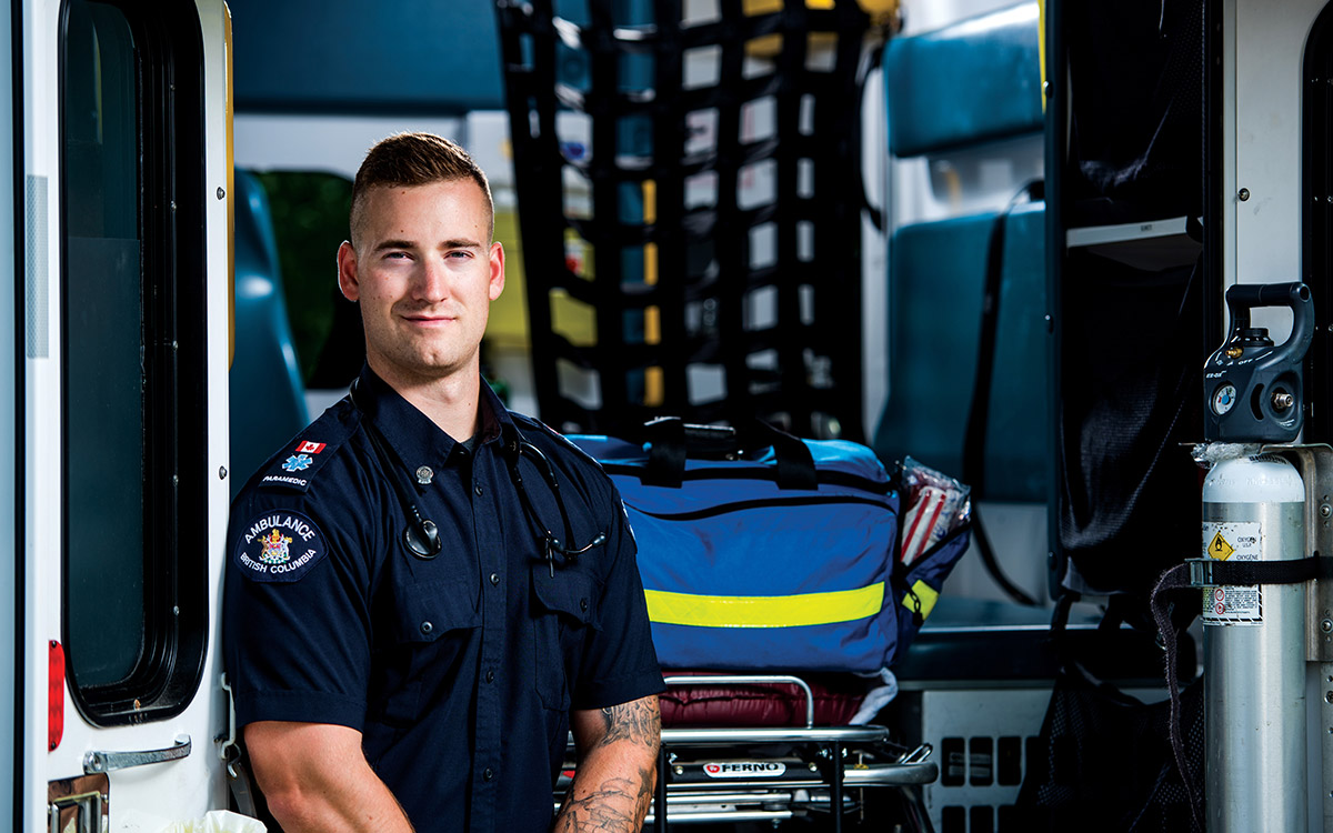 Justin Woodroff thrives on the type of calls that give him an opportunity to use the education and problem-solving abilities he gained while a student at the JIBC Paramedic Academy.