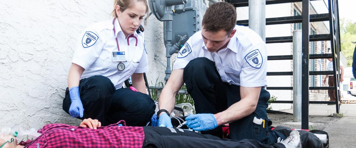 JIBC paramedic students in training