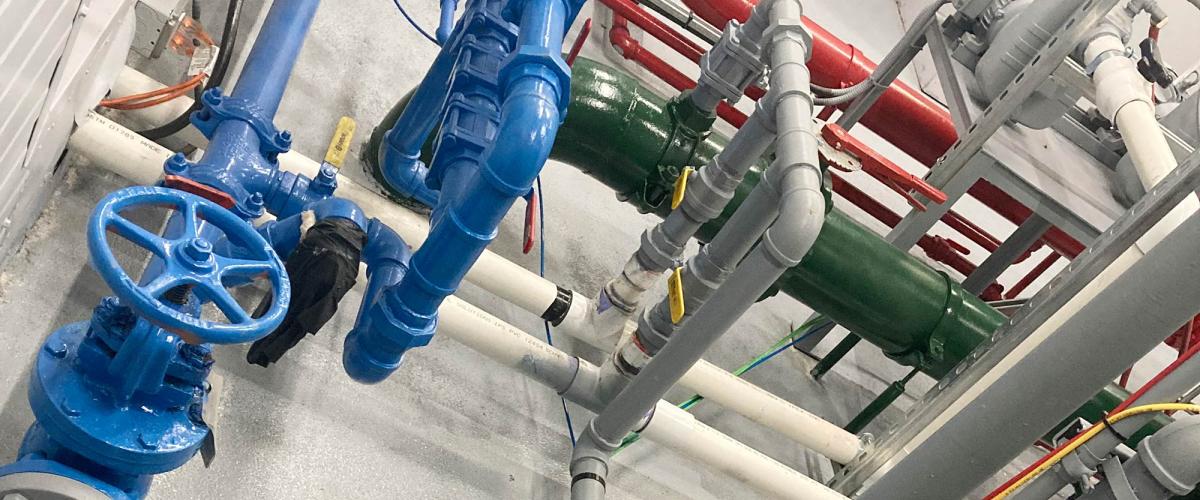plumbing pipes with valve wheel