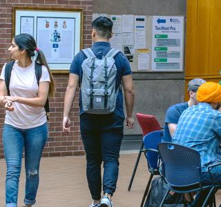 JIBC students in the atrium
