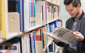 JIBC student at the Library