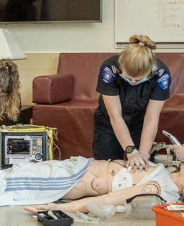 Advanced Care Paramedic students practising.